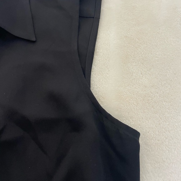 Theory Women's Black Button Down Silk Sleeveless Shirt - Picture 4 of 7